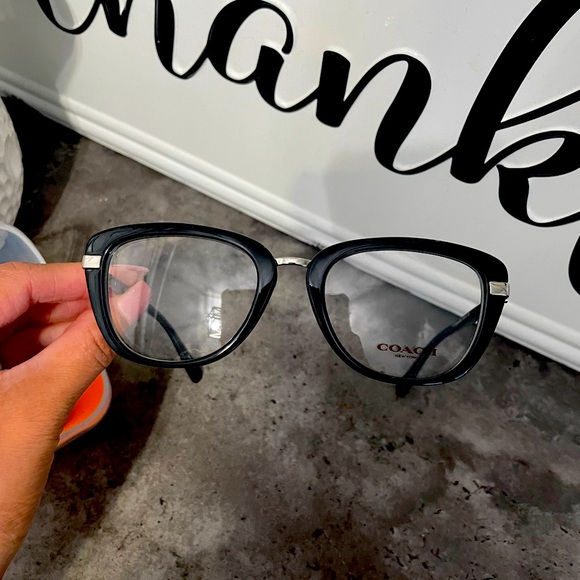 Coach eyeglass frame - Picture 2 of 4
